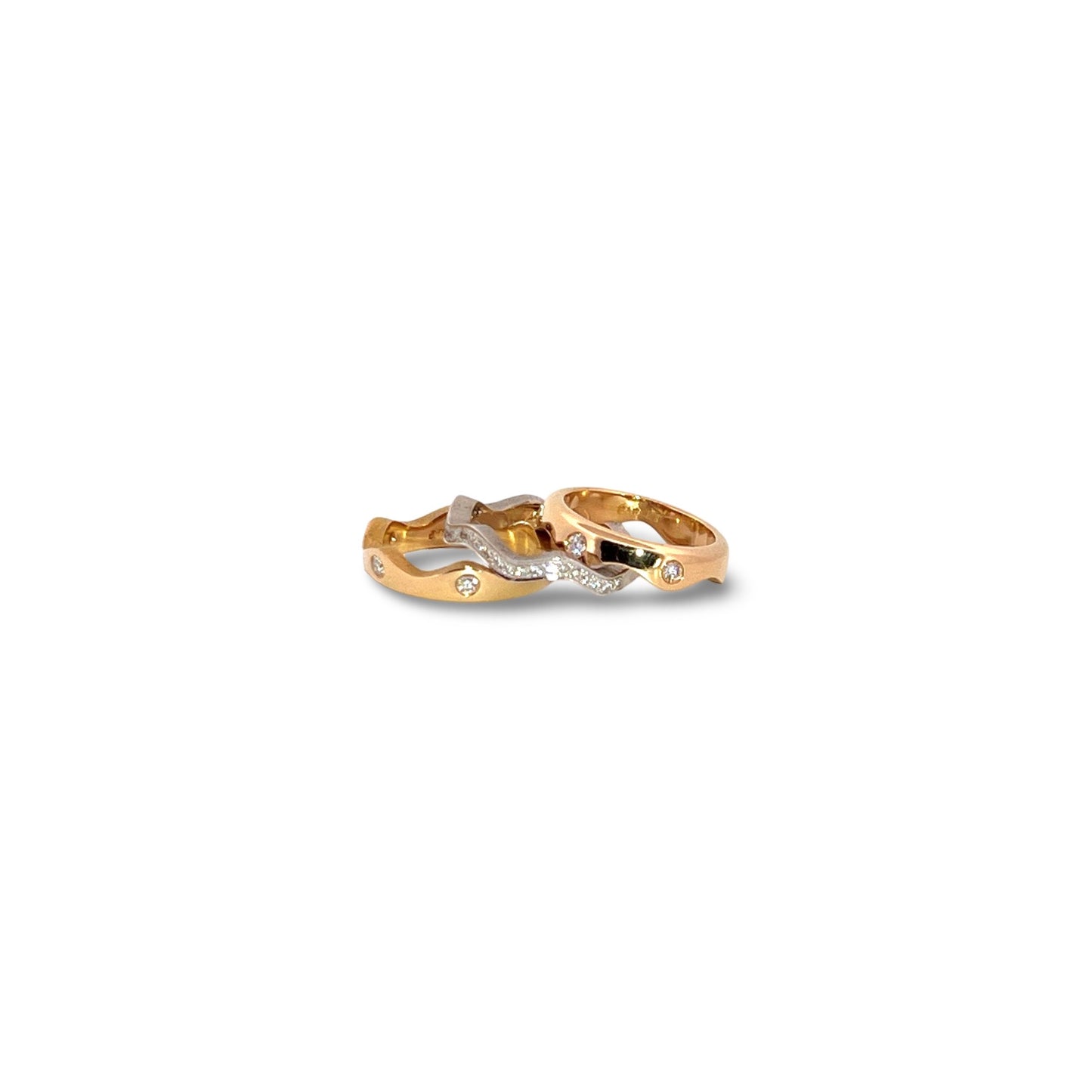 Tredelad Ring i 18k Rött och Vitt Guld