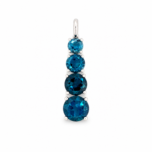 Pendant in 18k White Gold with Blue Topazes in Graduation
